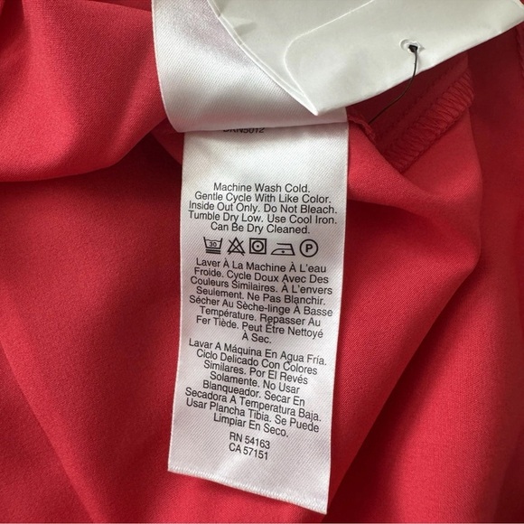 DKNY Button Down Blouse Shirt Red Coral Hue Long Sleeve Collared SZ L Office NWT - Picture 10 of 10